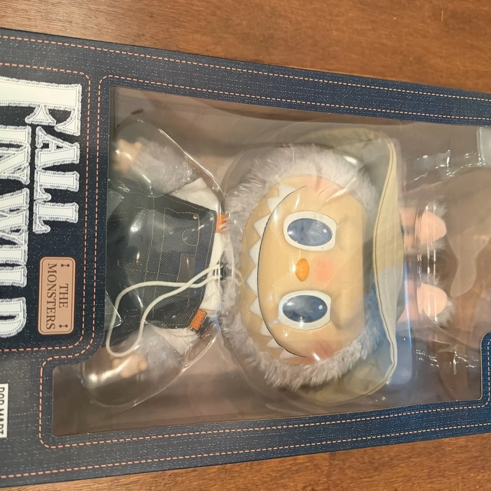 Fall into Wild the monsters large Labubu, brand new in case - Picture 3 of 9